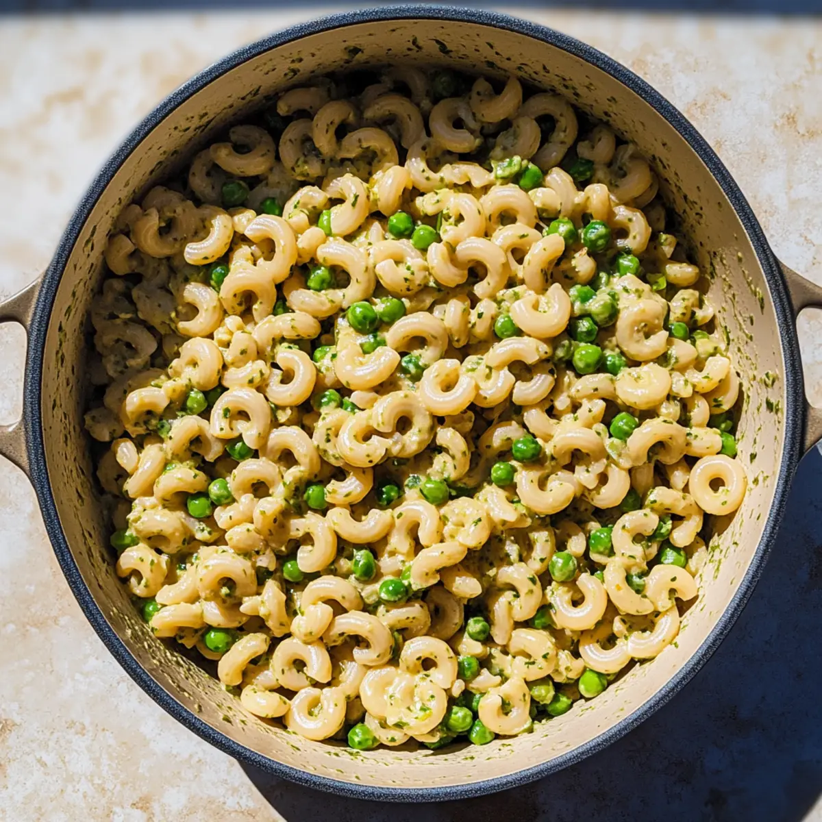 Vegan Garlic Lovers' Pasta Salad: Creamy & Quick Delight