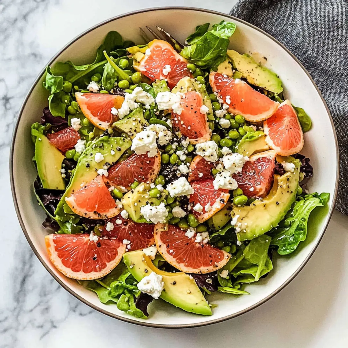 Refreshing Grapefruit Salad Recipe with Creamy Avocado Delight