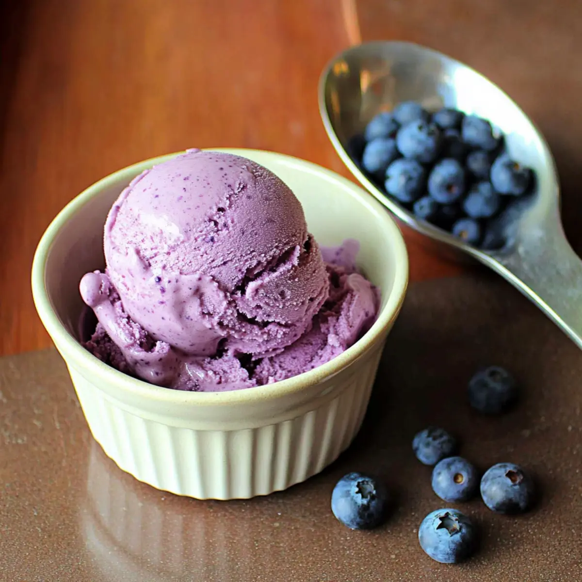 Creamy Blueberry Ice Cream for Refreshing Summer Bliss