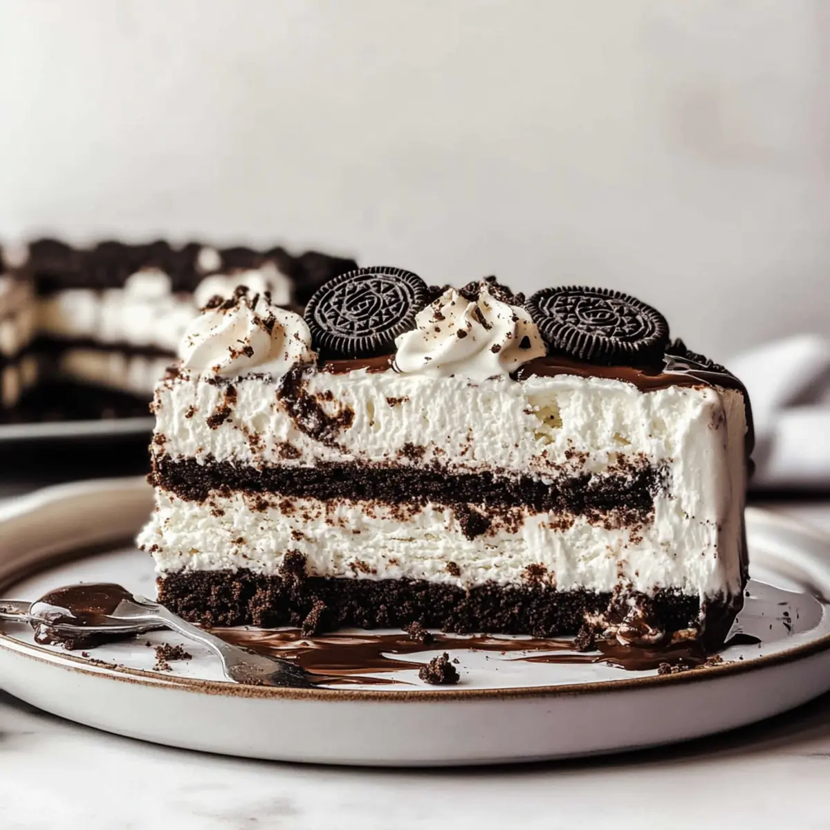 Indulge in a No-Bake Oreo Ice Cream Cake Delight