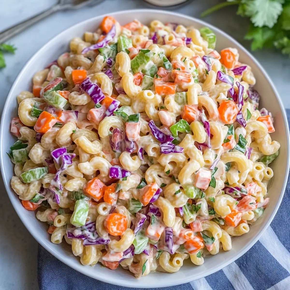Macaroni Coleslaw Salad: A Creamy Vegan Delight to Share